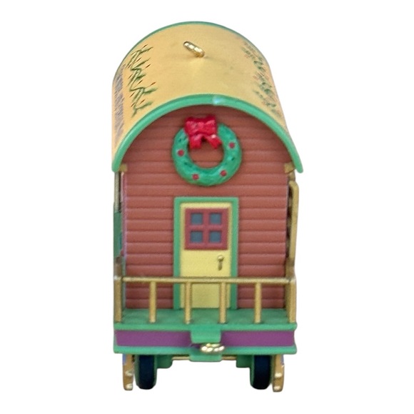 Hallmark 2005 Carlton Cards Express Mail Car Wonderland Express Ornament - Picture 6 of 8